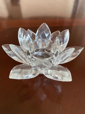 Crystal Lotus Tealight Candle Holder - Clear